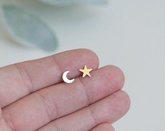 Moon and Stat Stud Earrings, 14k Gold Filled Earrings, Tiny Moon Studs, Star Earrings, Gold Tiny Earrings, Gold Stud Earrings, Studs