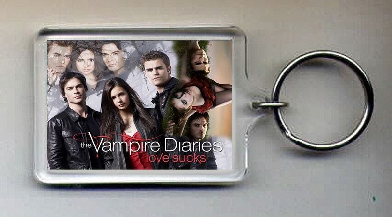 Vampire Diaries Keyring image 1