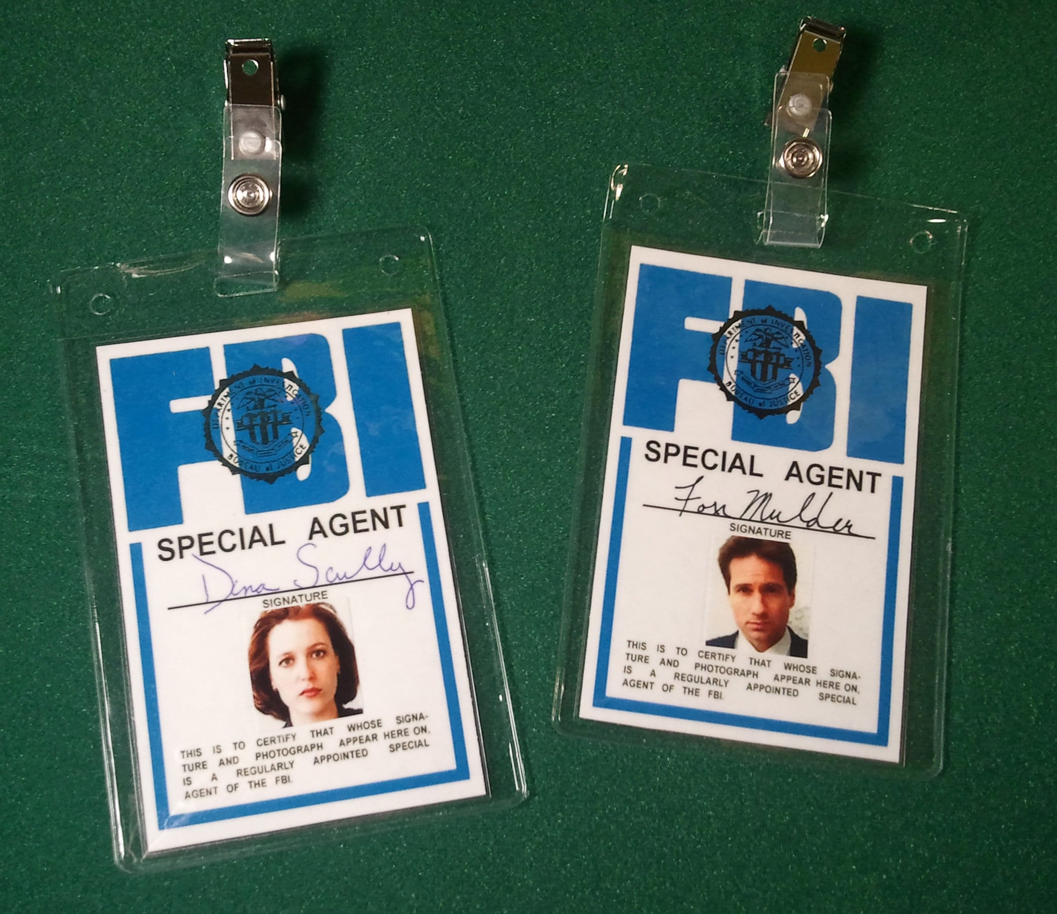 X-Files Prop Mulder or Scully ID hanger - SCREEN ACCURATE