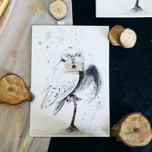 Wizard Magic World Print A5 Carte postale - hibou blanc dans la neige avec lettre - Harfang des neiges avec insert doré