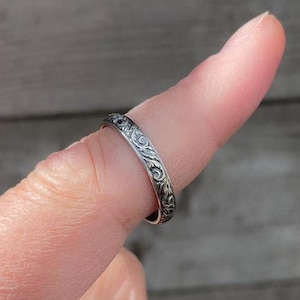 Sterling Silber Ring mit eingraviertem Blattmuster, Silber Stapelring, Damenring, Silber Ringband
