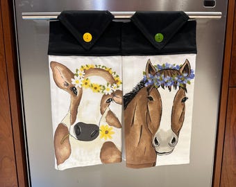 Cow, Horse, Cow towel, Horse towel, Farmhouse towel, Barnyard, barnyard animals, Farmhouse decor, Farmhouse kitchen towel