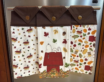 Snoopy, Peanuts, Woodstock, Snoopy towel, Woodstock towel, Charlie Brown, Lucy, Peppermint Patty, Sally, Linus, Schroeder, Marcie