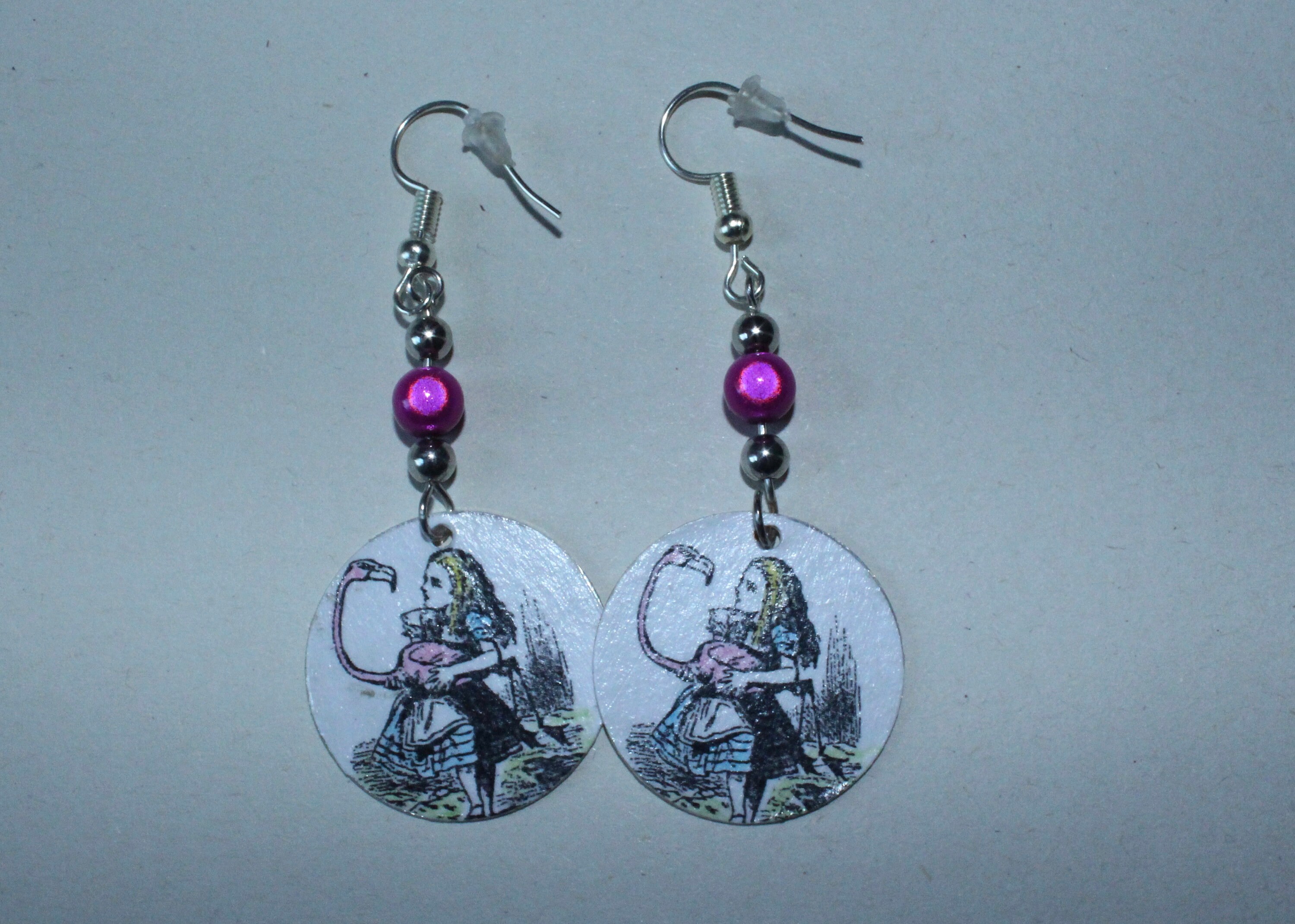 Pendientes Alicia En El Pais De Las Maravillas