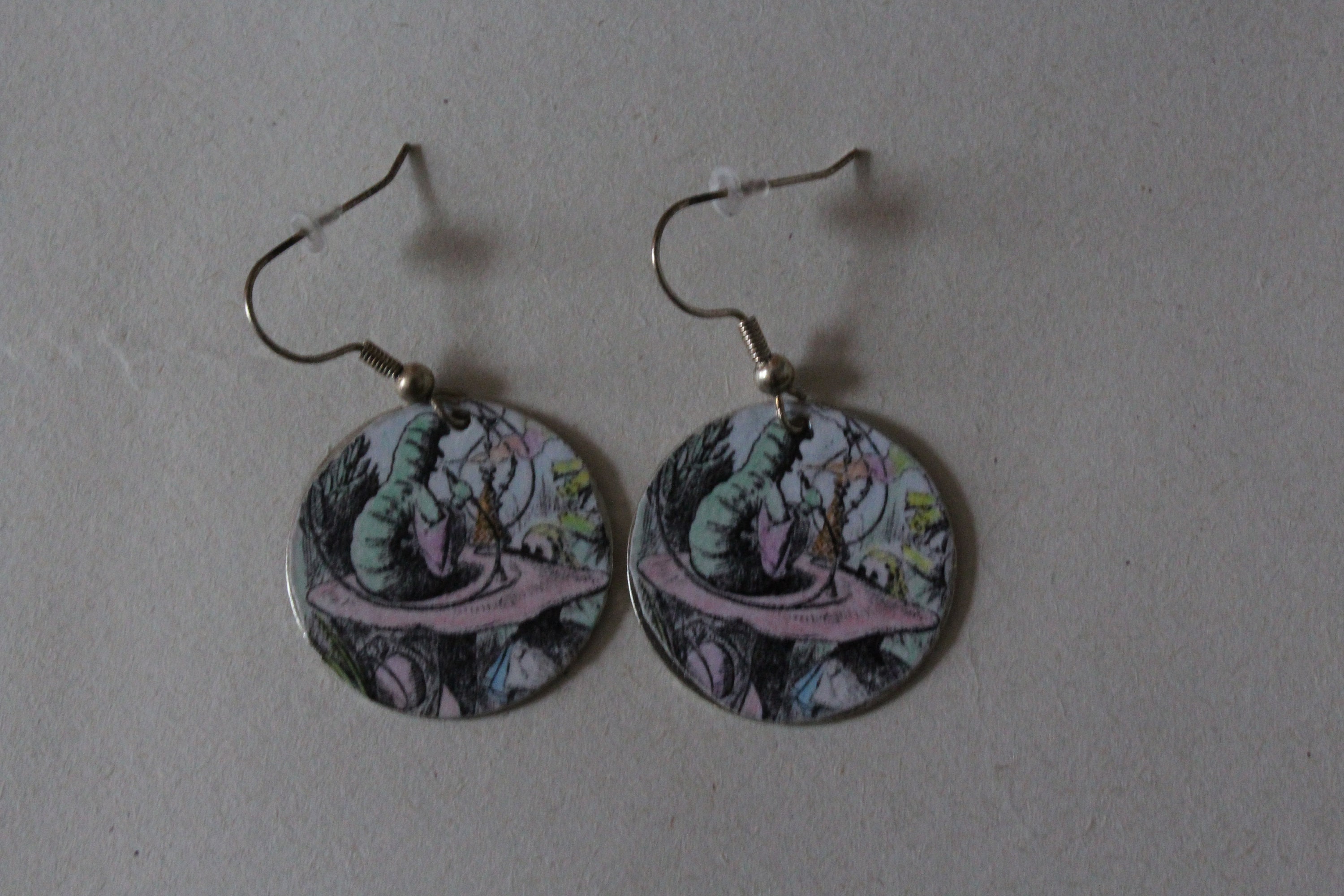 Pendientes Alicia En El Pais De Las Maravillas