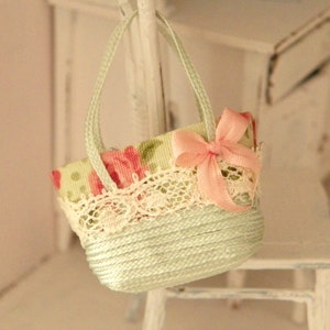 dollhouse miniature straw bag