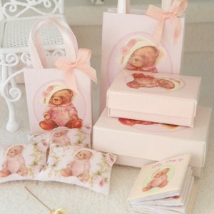 miniature collection of bags and boxes scale 1/12