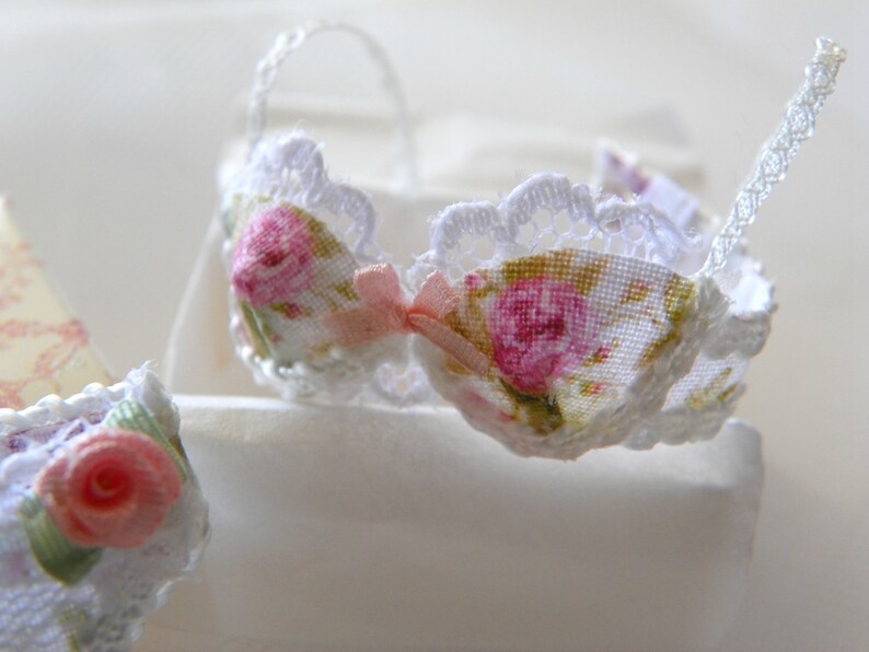 Dollhouse miniatures Bra with panties in 112 scalelingerie Etsy