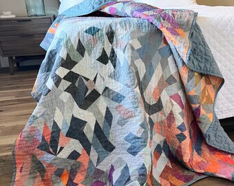 Handmade Midcentury Modern Quilt, Minimalist Mid Century Gray Geometric Whole Cloth Blanket
