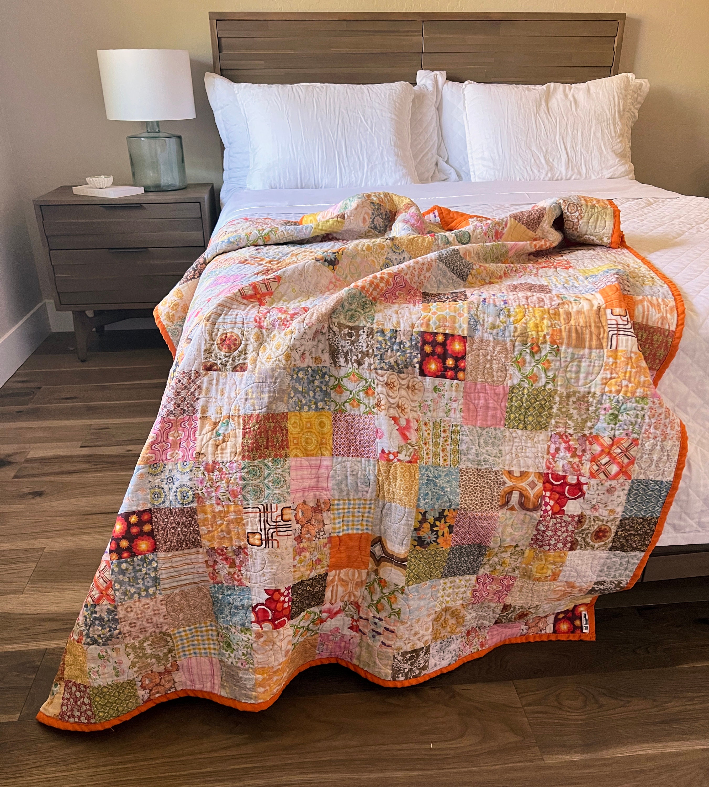 Handmade Vintage Patchwork Pattern Whole Cloth Quilt pic