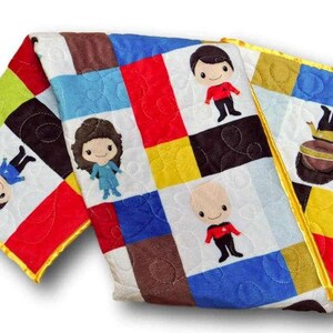 Handmade Star Trek Baby Quilt, Whole Cloth Minky Blanket, Star Trek Nursery Bedroom Decor, Geeky Nerdy Gift Ideas image 4