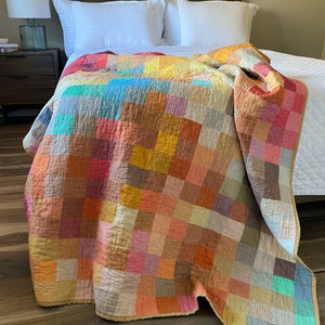 KING, QUEEN, FULL or Twin Size Handmade Mid Century Modern Gold Mosaic Quilt, Midcentury Minimalist Quilted Whole Cloth Blanket