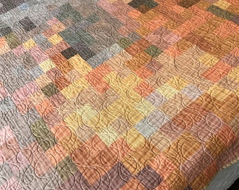 Handmade Mid Century Modern Gold Mosaic Quilt, Midcentury Minimalist Quilted Whole Cloth Blanket