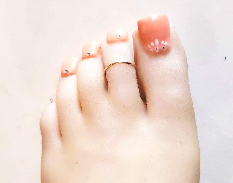 1mm Thin Thin Toe Ring Gold toe ring Plain Toe Ring Gold Filled Minimalist Toe Ring Larger Size 6 Adjustable Toe Ring 14K