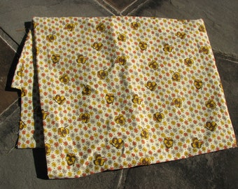 Vintage Cotton Fabric - Pansies - Free shipping US