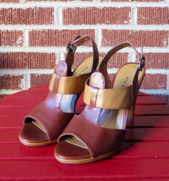 Ann Marino Vintage Women's Heels, 7M - image 1
