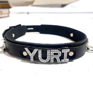 Lockable Leather  collar custom any word lots of colors to choose