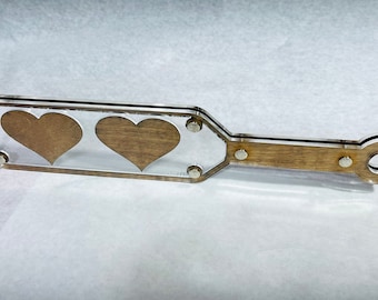 Paleta de azotes de acrílico transparente con caja de regalo grabada personalizada con corazones de madera