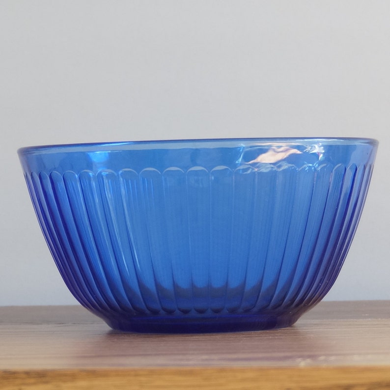 Pyrex Cobalt Blue Mixing Bowl 7402 8 Holds 6 Cups Beautiful Etsy