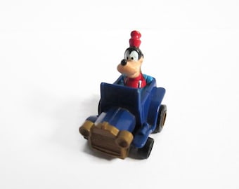 Goofy Pull Back Action Toy Car Vintage Disney Plastic Vehicle