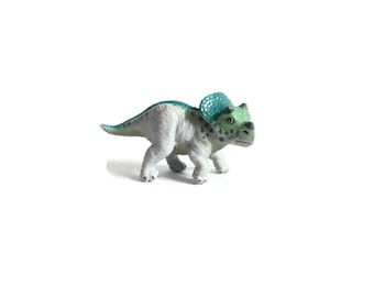 Small Tiny Baby Triceratops Dinosaur 1997 Safari Ltd. Miami FL