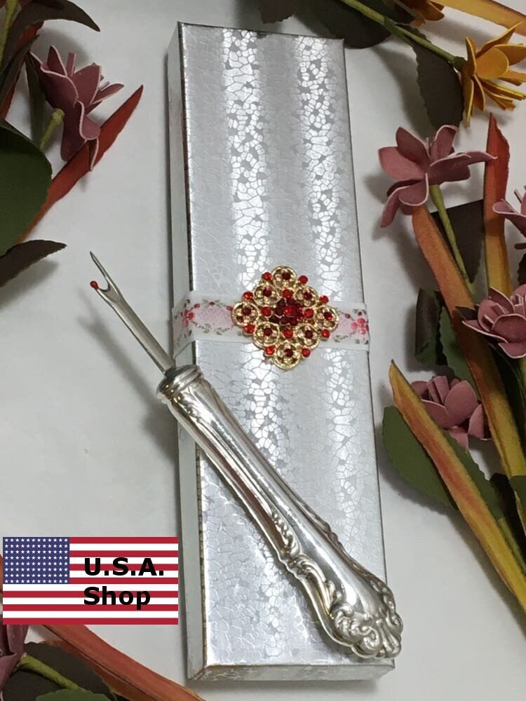 Double Blade Seam Ripper with Pink Elegance Handle Seam Rippers Sewing