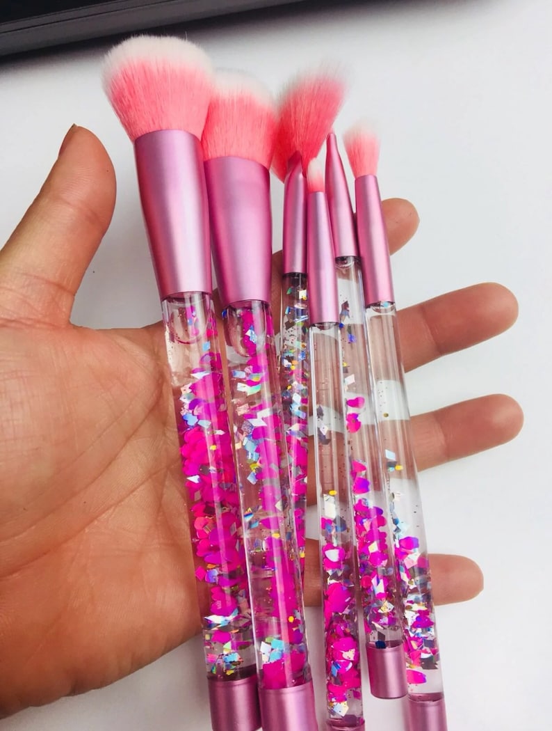 Amazon Com Aquarium Liquid Glitter Makeup Brushes Set Pouch Blush