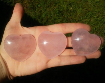 Beau coeur en quartz rose.