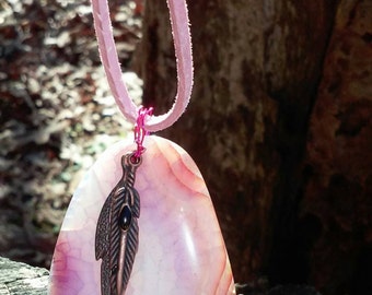 Pink geode agate pendant necklace.