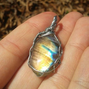 Colorful labradorite wire wrap pendant necklace. image 2