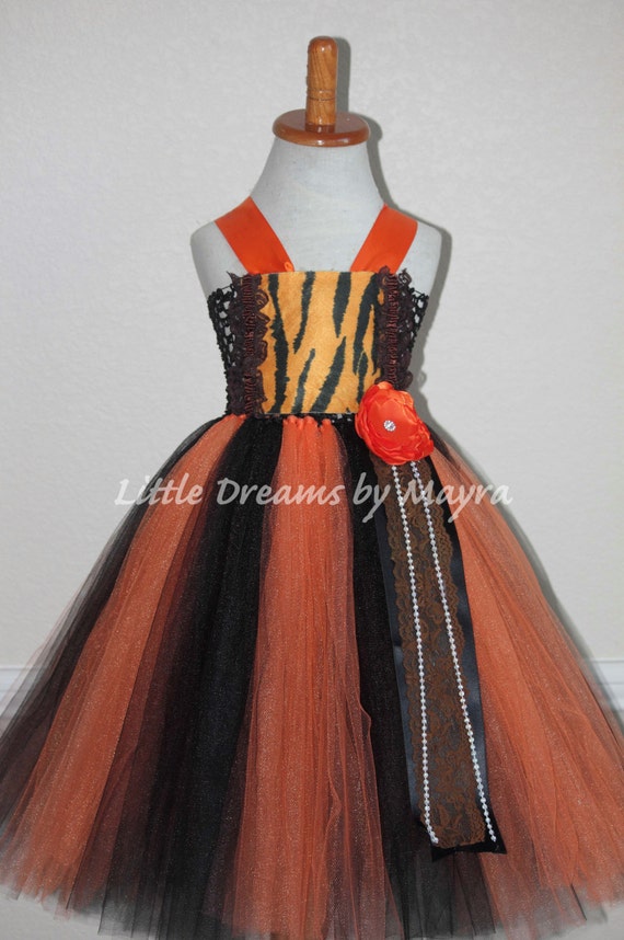 Chintu frill dress in tiger 🐆