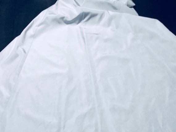 Timeless Good Taste for Special Occasion Elegance… - image 6