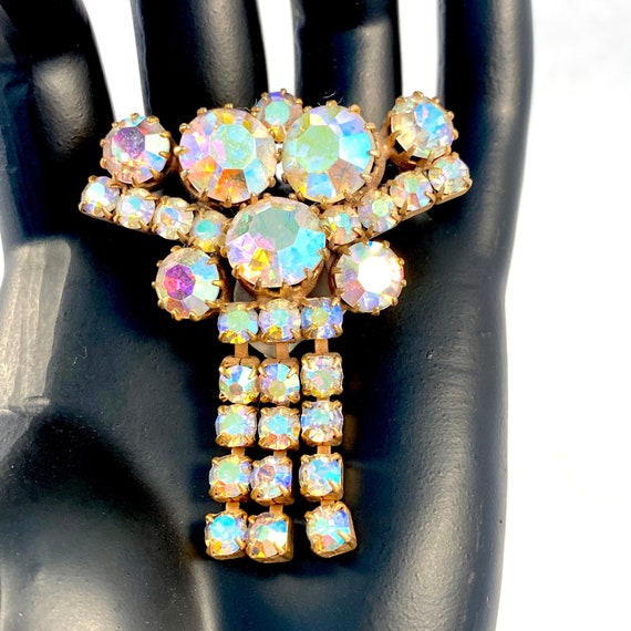 Large Vintage Aurora Borealis Rhinestone Brooch, … - image 3