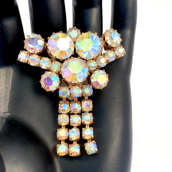 Large Vintage Aurora Borealis Rhinestone Brooch, … - image 6