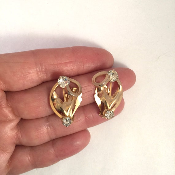 Gold and Crystal Flower Earrings, Vintage Rhinest… - image 10
