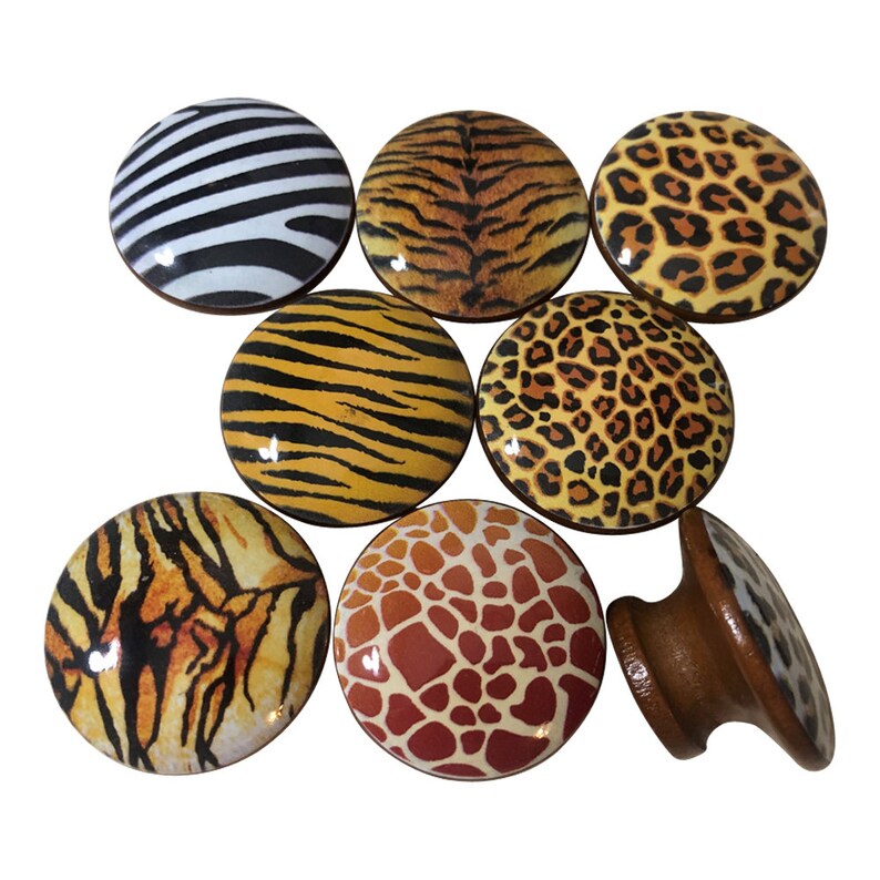 Set of 8 Vintage Dogs print wood cabinet knobs Set of 8 Vintage Dogs print wood cabinet knobs
