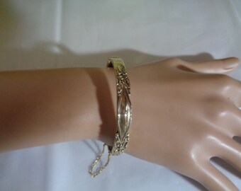 Whiting /& Davis Gold Tone Hinged Bracelet Gold Tone Porcelain Inlay