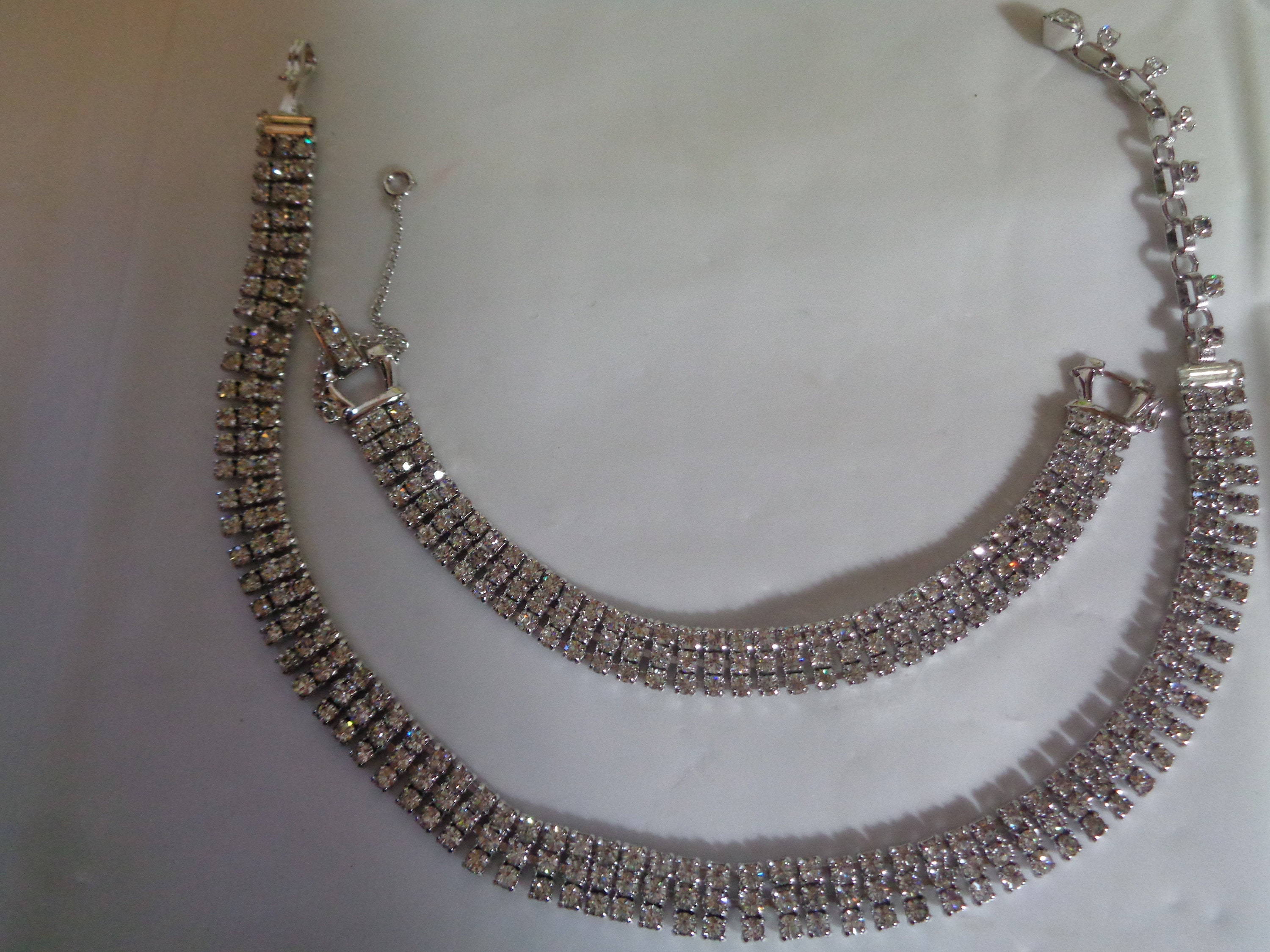 Enrwin Austrian Crystal Rhinestone Jewelry Set - Choker, Earrings, Bracelet For Brides, Prom, Parties