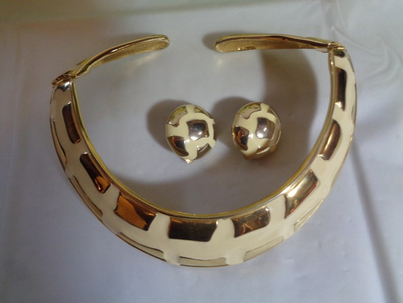 Valentino Garavani Giraffe Choker & Earrings Set: 1980s Gold Plate Enamel image 3