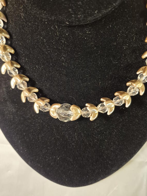 Gold Plate Tulip Setting Faceted Glass Bead Necklace Small Neck View 3