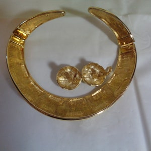 Valentino Garavani Giraffe Choker & Earrings Set: 1980s Gold Plate Enamel image 8
