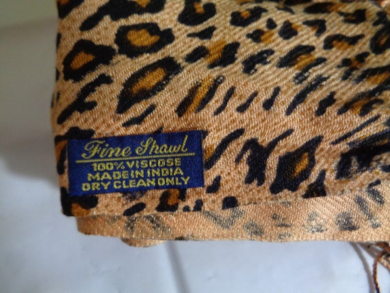 Animal Print Fine Shawl Made in India 100% Viscos… - image 4