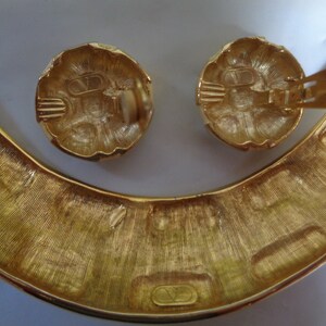 Valentino Garavani Giraffe Choker & Earrings Set: 1980s Gold Plate Enamel image 5