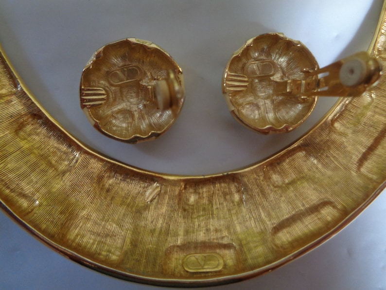 Valentino Garavani Giraffe Choker & Earrings Set: 1980s Gold Plate Enamel image 5