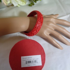 Chinese Floral Carved Red  Cinnabar Lacquer Bangle Bracelet In Original Box