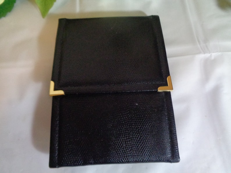 Andre Piasso Goldtone Multi Strand Rice Pearl /& Costume Faux Pearl Necklace Bracelet Clip on Earrings in Black Leatherette Satin Lined Case