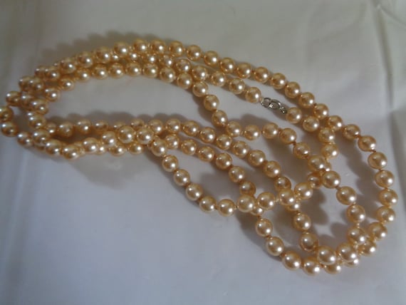 Light Champagne Color Glass Pearl 46 inch Hand Kn… - image 1