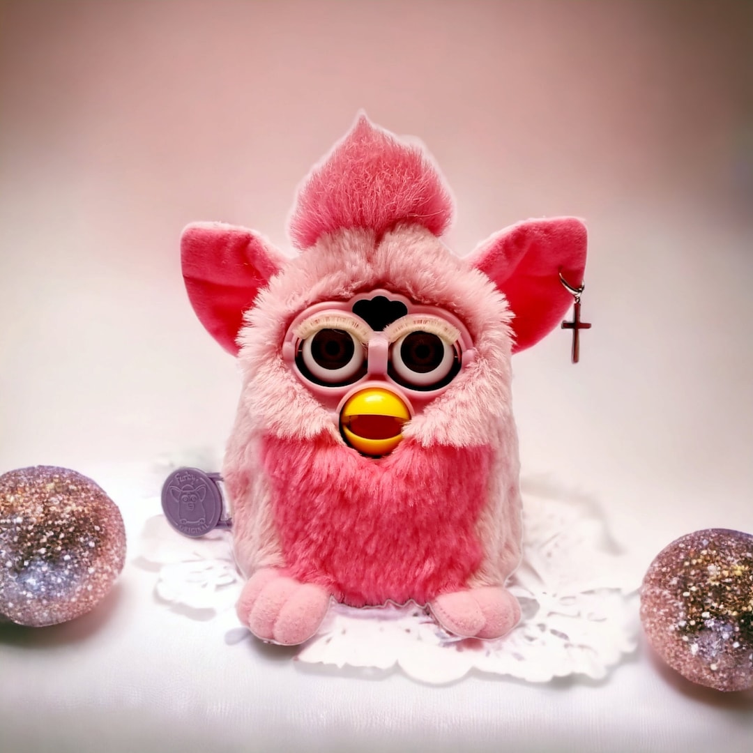 Pink Flamingo Furby Sculpture Model Figurine Figure 1998 1999