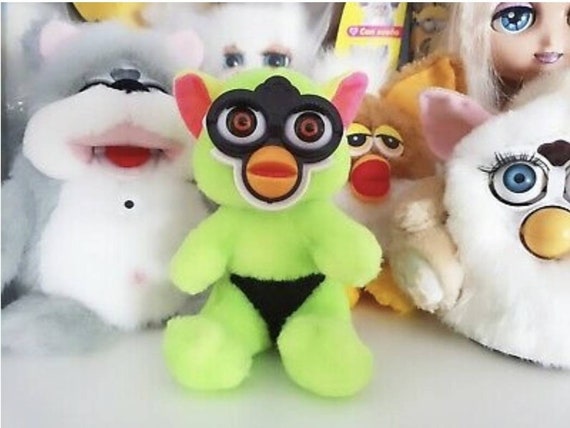 ファービー 偽物 グリーンボディ 模造ファービー ぬいぐるみ