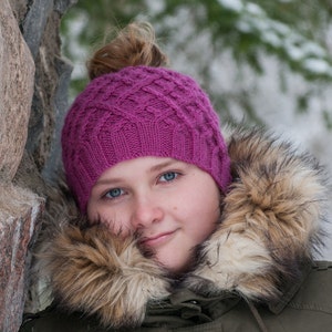 PDF knitting pattern, Knit hat pattern, Messy Bun Criss Cross hat pattern, Textured messy bun hat pattern, Messy bun cable hat pattern